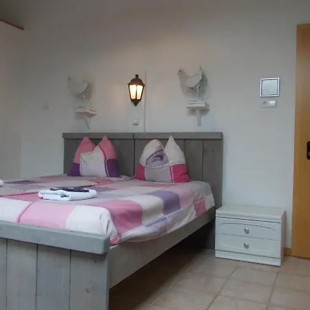 Holiday home Ferienhaus Den Lange Heiman Meisburg